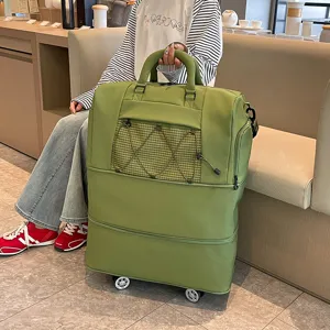 Large capacity travel luggage bag, lightweight portable rolling boarding bag with expandable design.