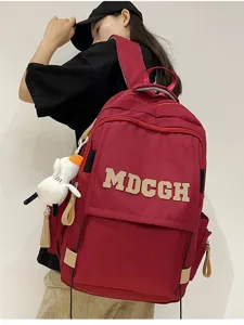 Sac à dos bordeaux grande capacité avec lettrage MDCGH et pendentif canard
