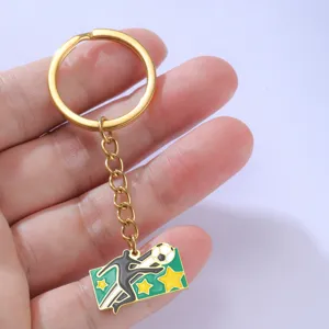 Gedetailleerd aanzicht van een voetbal sleutelhanger, perfect cadeau voor de sportfan