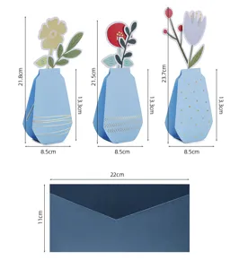 Dimensions détaillées pour le lot de cartes de vœux 3D en forme de vase et enveloppe