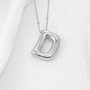 Collier pendentif lettre D ballon argenté, surface lisse bijoux style hip-hop détail.