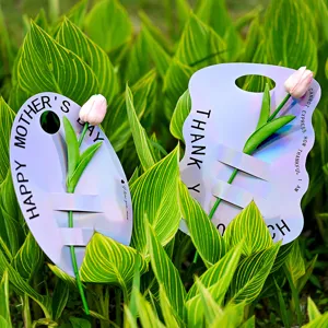 Porta fiori in argento cangiante per la festa della mamma e regali floreali singoli