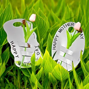 Biglietto d'imballaggio per fiori laser argento per singolo bouquet con auguri per la festa della mamma.