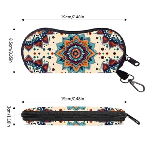 Detailed size chart for the mandala print sunglasses storage case with zipper