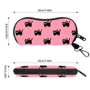 Portable pink cartoon cat glasses pouch with dimensions 19x8.5x3 cm and carabiner