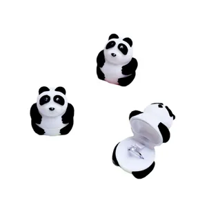 Boîte à bague panda mignonne pour bijoux, boîte cadeau créative pour fiançailles et anniversaire.