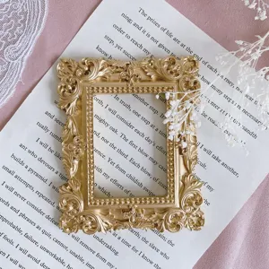 Vintage Mini Gold Fotorahmen europäischer Stil Fotografie Requisite für kleinen Schmuck Display