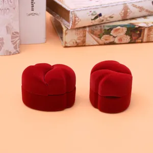 Red velvet heart-shaped ring box couple wedding ring storage box jewelry display case