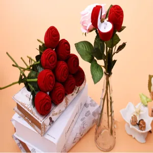 Boite a bague rose rouge avec tige coffret cadeau de bijoux de demande en mariage romantique