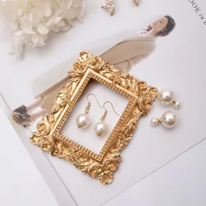 Retro Bronzo Resina Mini Cornice per Foto Stile Europeo Piccola Cornice per Foto Accessorio per Esposizione di Gioielli Decorazione Sfondo Fotografia