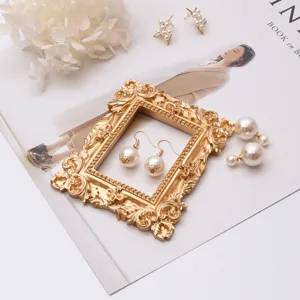 Stile vittoriano retrò bronzo resina mini cornice portafoto espositore gioielli orecchini perle