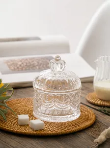Europese in reliëf gemaakte heldere glazen snoepjar decoratieve sieradenopbergdoos met kroondeksel