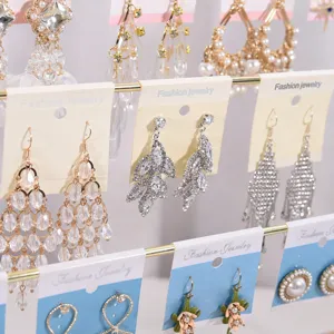 Fashion crystal pearl metal dangle earrings set for women and girls daily wear accessories