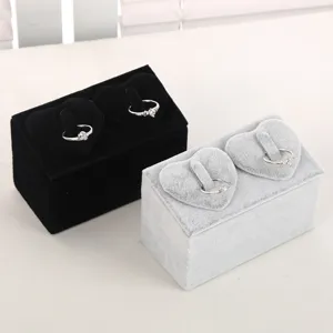 Plüsch doppelter Herz Ring Display Ständer Samt Schmuckhalter für Paare Ringe Organizer