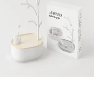 Caja organizadora de joyas de cisne con soporte de árbol para anillos y collares.