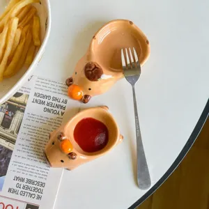 Carino piattino per salsa in ceramica capybara, ciotola per condimento di animali cartone.