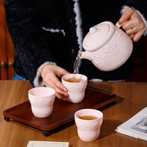 Service à Eau en Céramique Théière et Tasses à Fraise en Relief Européen avec Plateau en Bois Boîte Cadeau