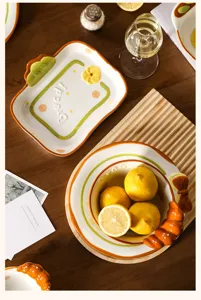 Süßes Keramik Brot Teller und Schüssel Set mit Croissant Griff Design für die Küche Zuhause.