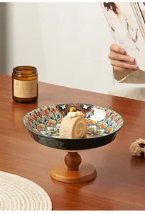 Vassoio di frutta in ceramica boema con base in legno, piatto da dessert vintage casa.