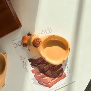 Ciotola per salsa in ceramica design capybara, adorabile piattino per condimenti a casa.