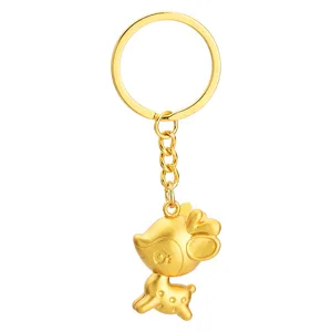 Creative golden 3D lucky deer figurine keychain pendant for car keys and bags gift