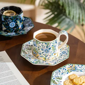 Set tazza da caffè e piattino in ceramica ottagonale francese tè floreale retro
