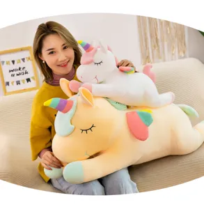 Simpatico cuscino peluche unicorno, morbida bambola pony angelo arcobaleno per bambine.