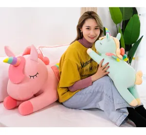 Set di peluche unicorno carino, morbido cuscino di animale imbottito arcobaleno per bambini e ragazze.