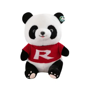 Süßes Plüsch-Panda-Spielzeug mit rotem Pullover und Buchstabe R, weiches Stofftier für Kinder.