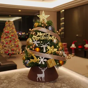 Mini árbol de Navidad decorado con estrella dorada y luces LED para centro de mesa