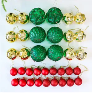 Lot de 36 boules de Noël assorties en rouge, doré et vert avec de belles paillettes