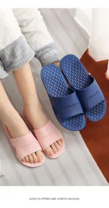 Comfortable soft-bottom couple slippers for summer indoor and bathroom use non-slip