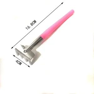 Mini garden rake for succulent plants, pink plastic handle, metal teeth, 16.8cm long.