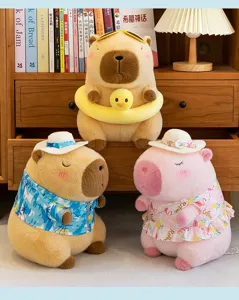 Set di peluche Capibara carino con cappello estivo e salvagente, bambola morbida.
