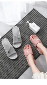 Non-slip home slippers for couples soft bottom indoor bathroom shower sandals new style.