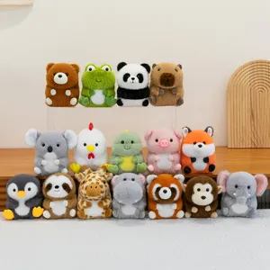 Süßes Mini Plüschtiere Set mit Cartoon Tieren wie Wasserschwein Dinosaurier und Panda für Deko.