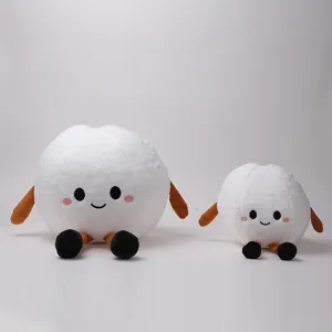 Vista detallada de peluche de pelota lindo, muñeca suave en tamaños grandes y pequeños.