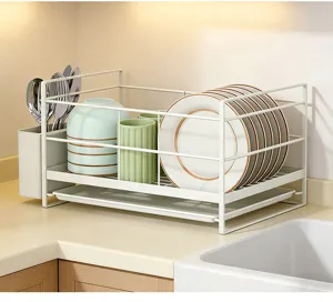 Escurridor de platos de cocina con soporte para cubiertos y bandeja para la encimera.