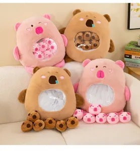 Coussin en peluche Capybara avec de jolies petites poupées mignonnes vue détaillée