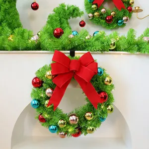 Guirlande De Noël Artificielle Vert Pomme Ornement Avec Nœud Rouge Boules Colorées Sapin De Noël À Tête Courbée Pour Décoration De Fête