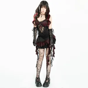 Gothic Cosplay Kleid Detail, schwarz-rotes Spitzenkorsett Outfit, Punk Partywear Ansicht