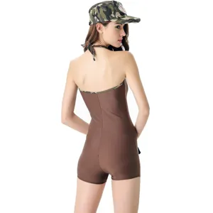 Femme camouflage une pièce costume de pilote combi-pantalon avec casquette pour cosplay.