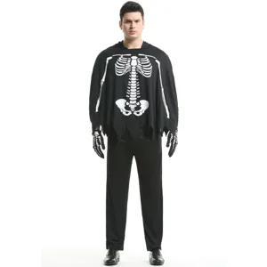 Vue détaillée du costume de squelette d'Halloween montrant des os imprimés et des gants.