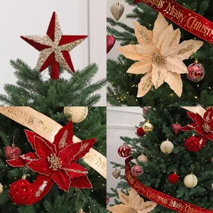 Elegante set de adornos navideños rojos y dorados con flores de terciopelo y estrella