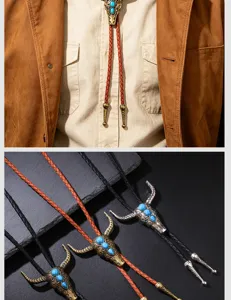 Cravatta bolo vintage stile cowboy con ciondolo a testa di toro e pietre turchesi