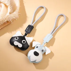 Porte-clés mignons en cuir PU en forme de bouledogue et de schnauzer pour sacs à main chic.