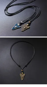 Gedetailleerd overzicht van retro stierkop hanger ketting met verstelbaar zwart leren koord