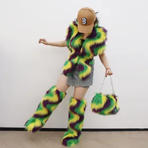 Vue détaillée de l'ensemble de costume Mardi Gras en fausse fourrure colorée