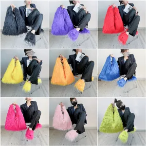 Conjunto de bolso tote y zapatillas de pelo largo sintético estilo Y2K en 9 colores