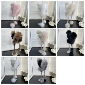 Elegantes gorros de invierno de punto con ribete de piel en varios colores para mujer